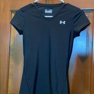 Women’s Under Armour Small T-Shirt